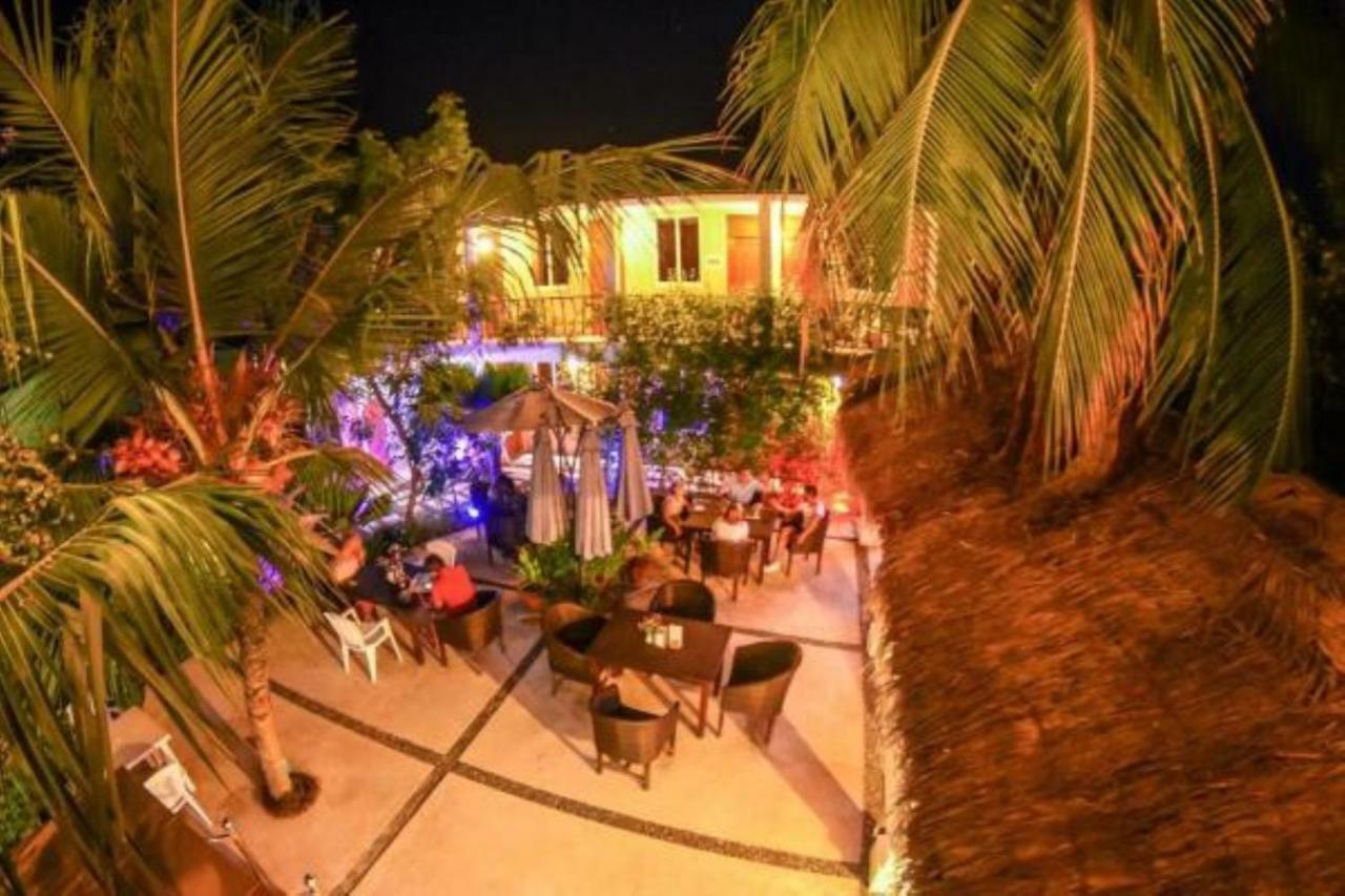 ホテル Santa Rosa Maldives スルスドゥー エクステリア 写真
